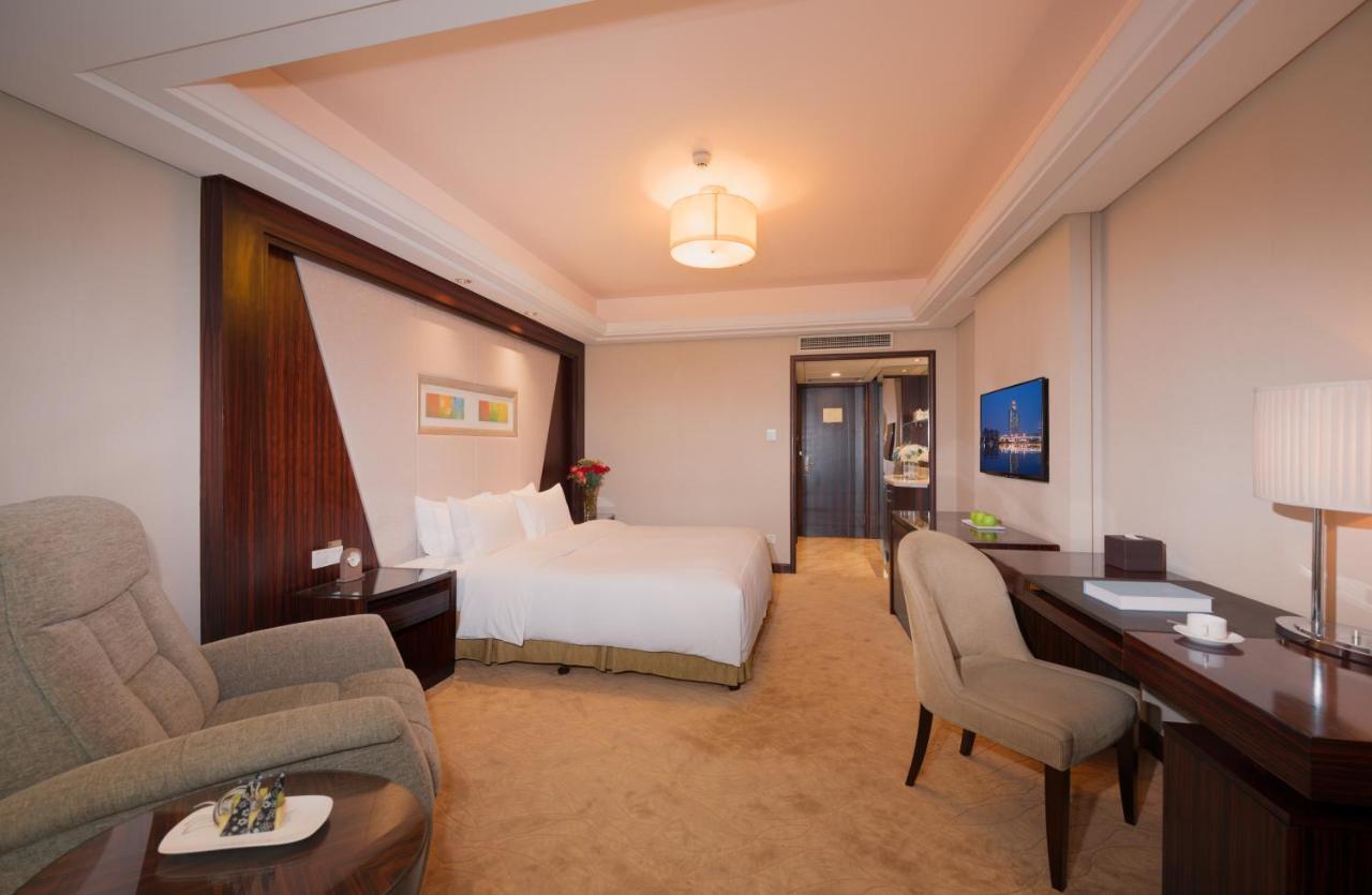 Shu Guang International Hotel Нанкин Екстериор снимка