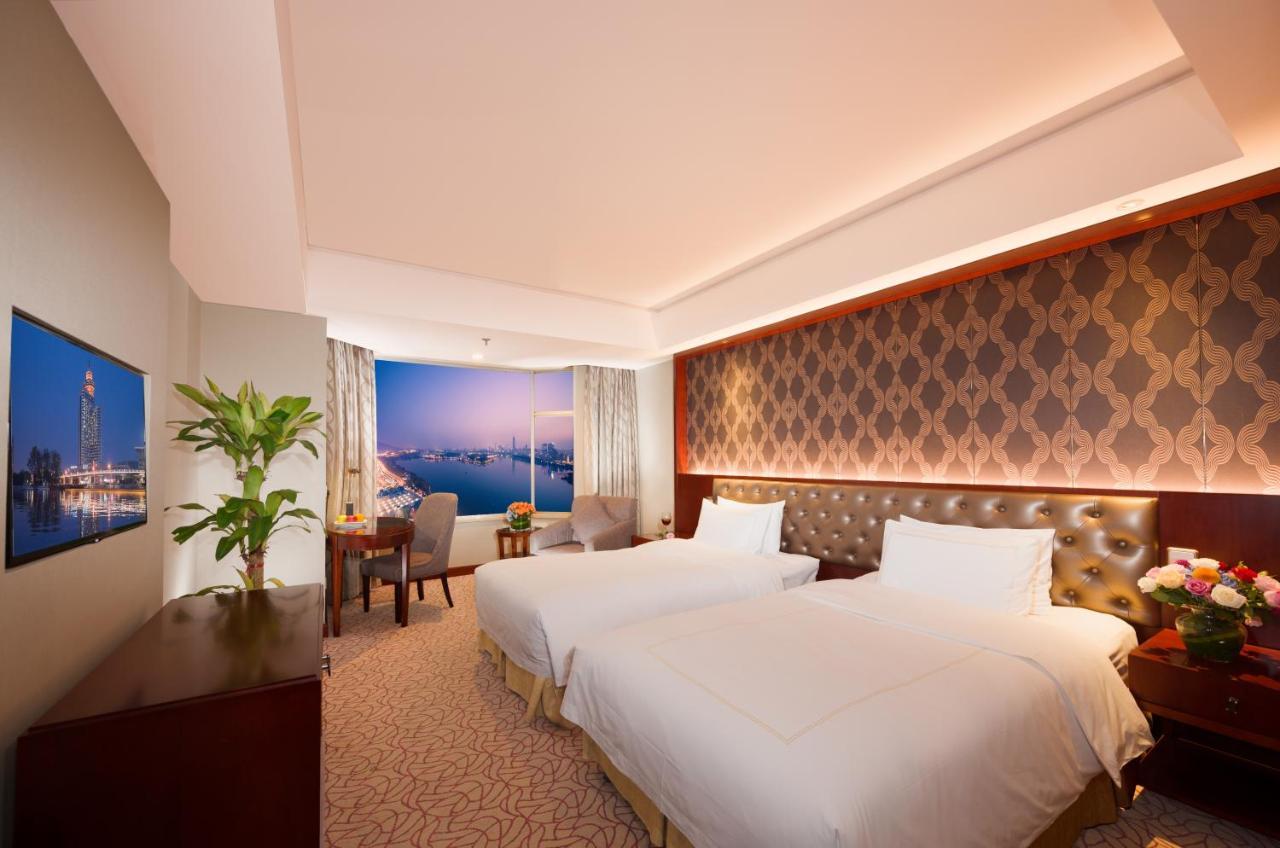 Shu Guang International Hotel Нанкин Екстериор снимка