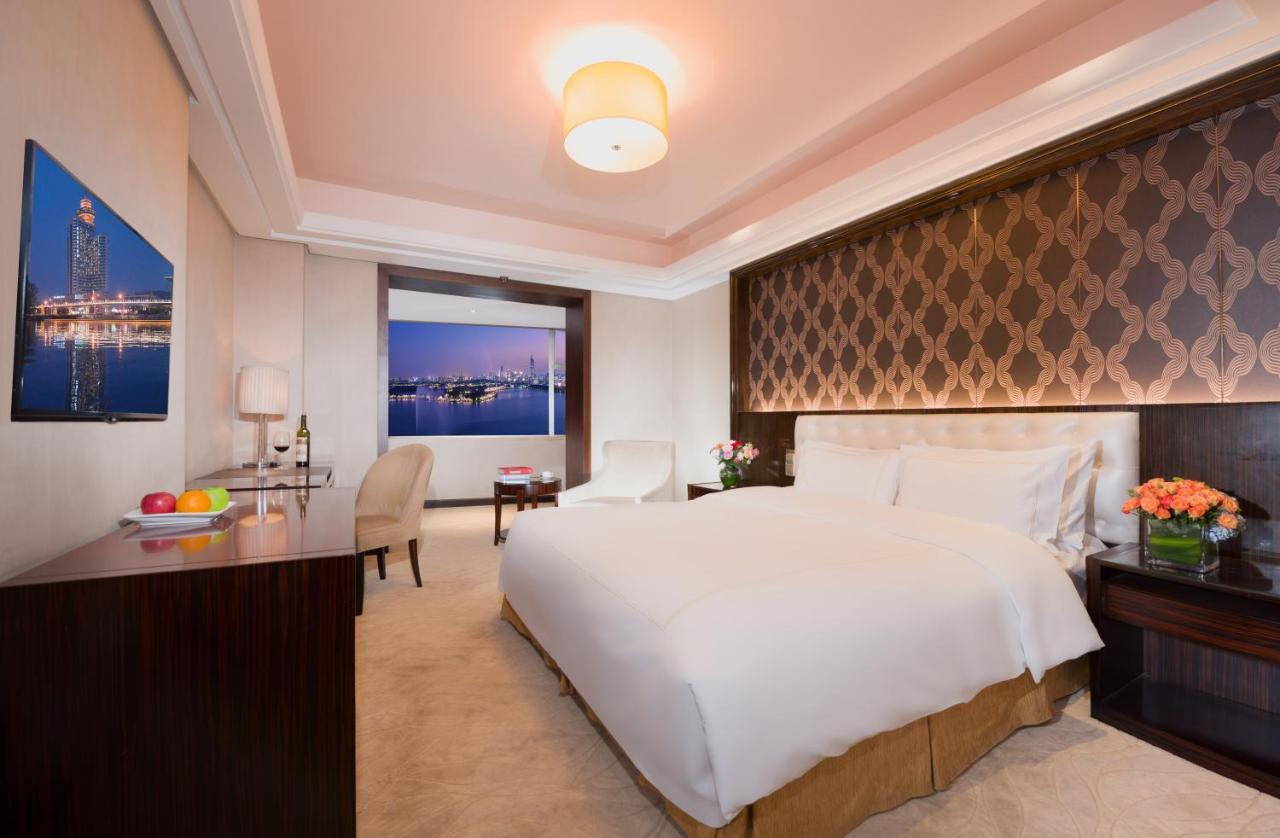 Shu Guang International Hotel Нанкин Екстериор снимка