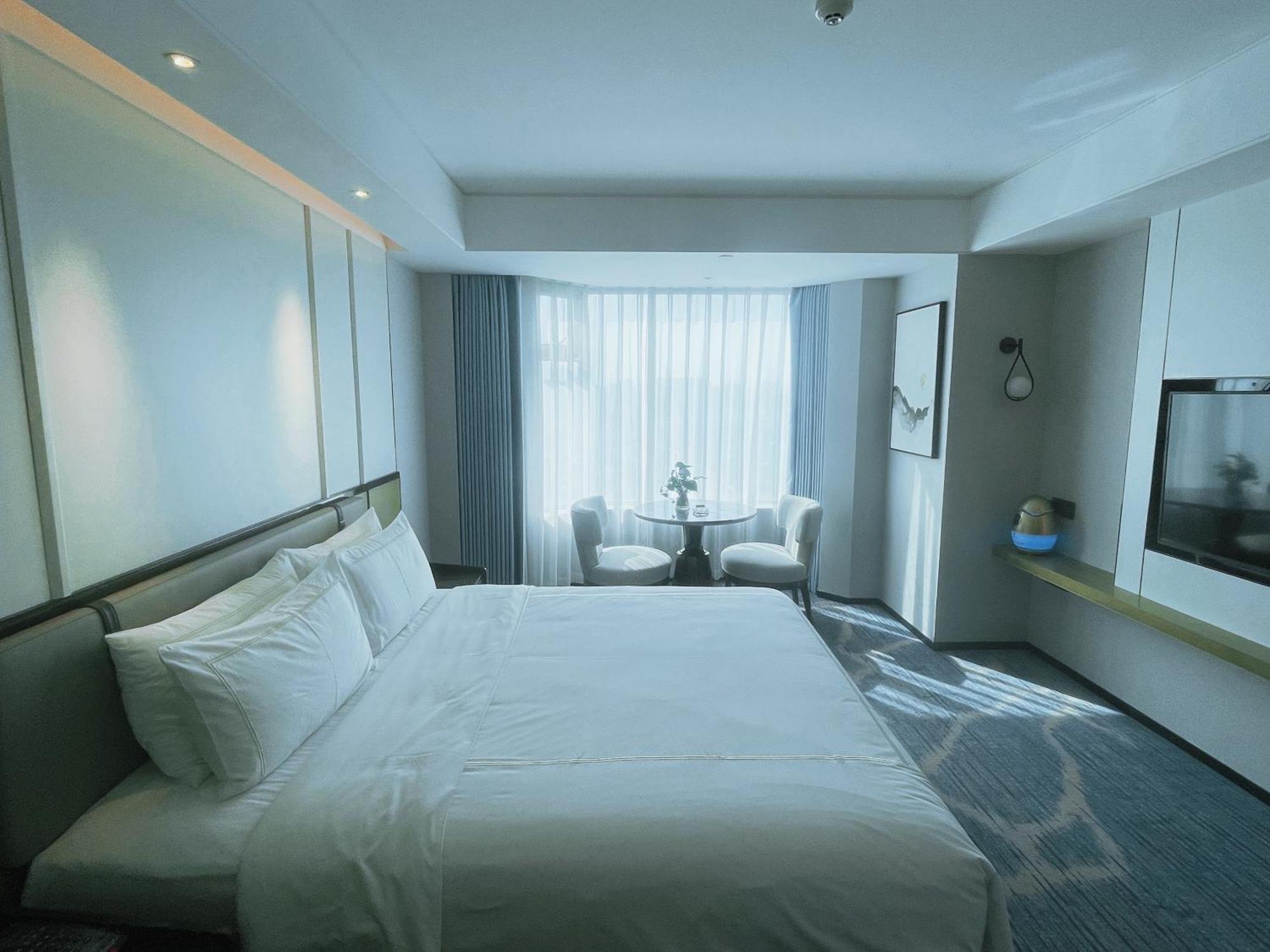 Shu Guang International Hotel Нанкин Екстериор снимка