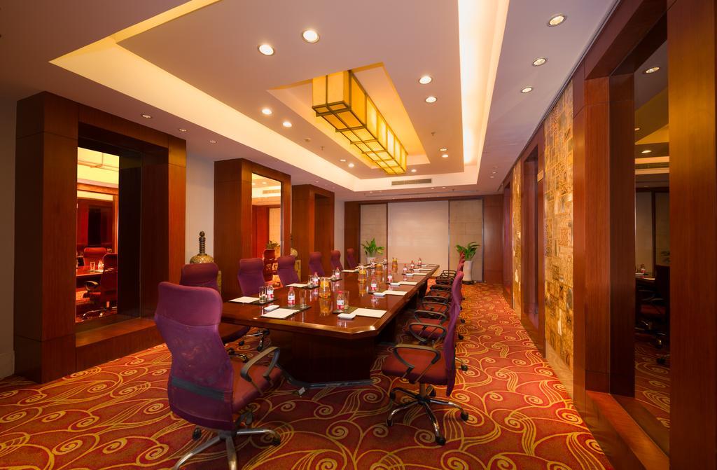 Shu Guang International Hotel Нанкин Екстериор снимка