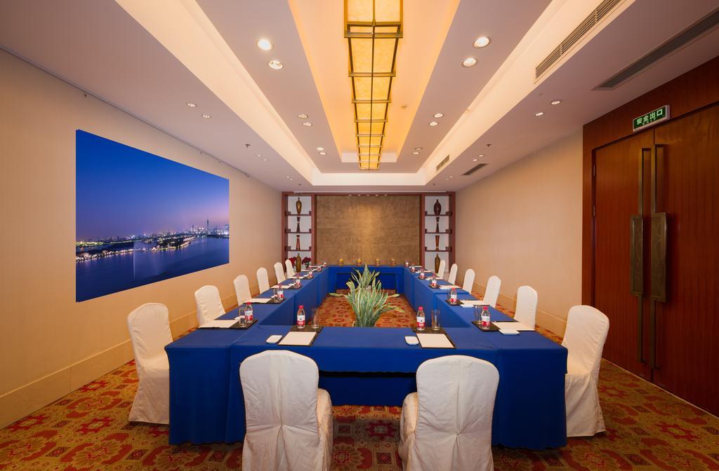 Shu Guang International Hotel Нанкин Екстериор снимка