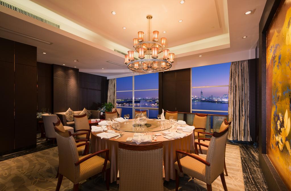 Shu Guang International Hotel Нанкин Екстериор снимка