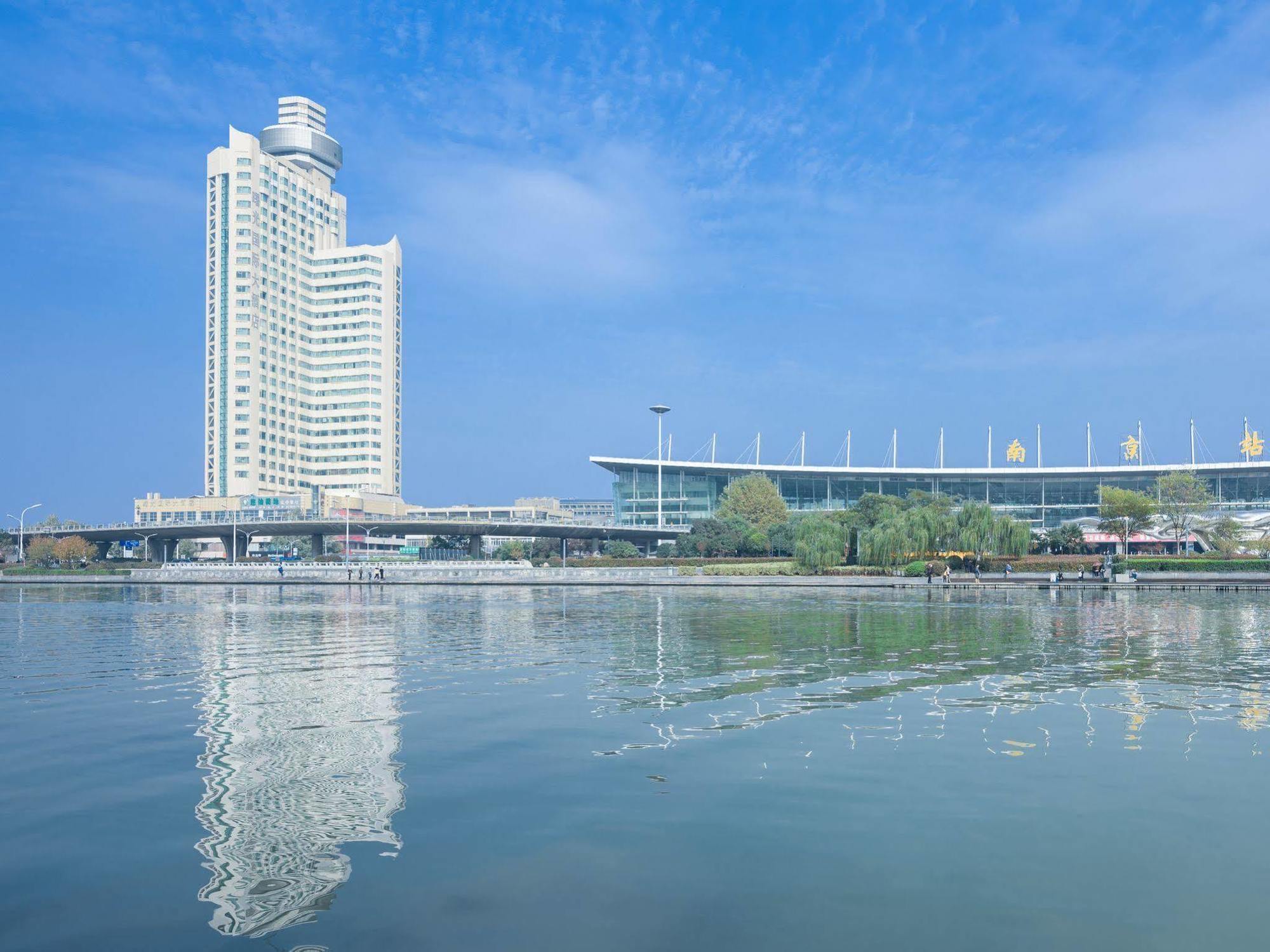 Shu Guang International Hotel Нанкин Екстериор снимка